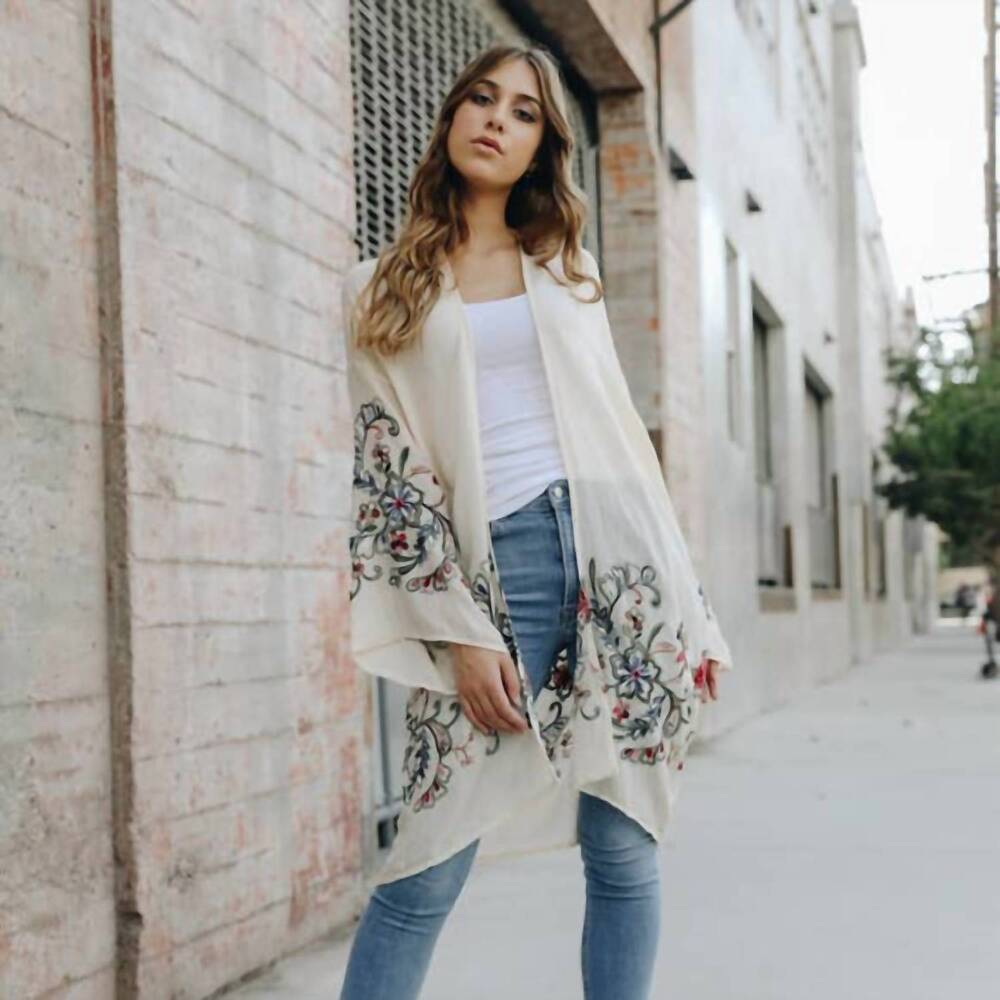 NEW LETO embroidered floral kimono in cream